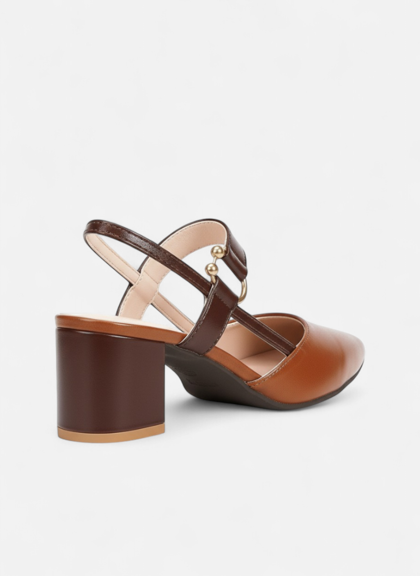 Scarpin Slingback Bico Fino Salto Bloco Tira Couro Metal