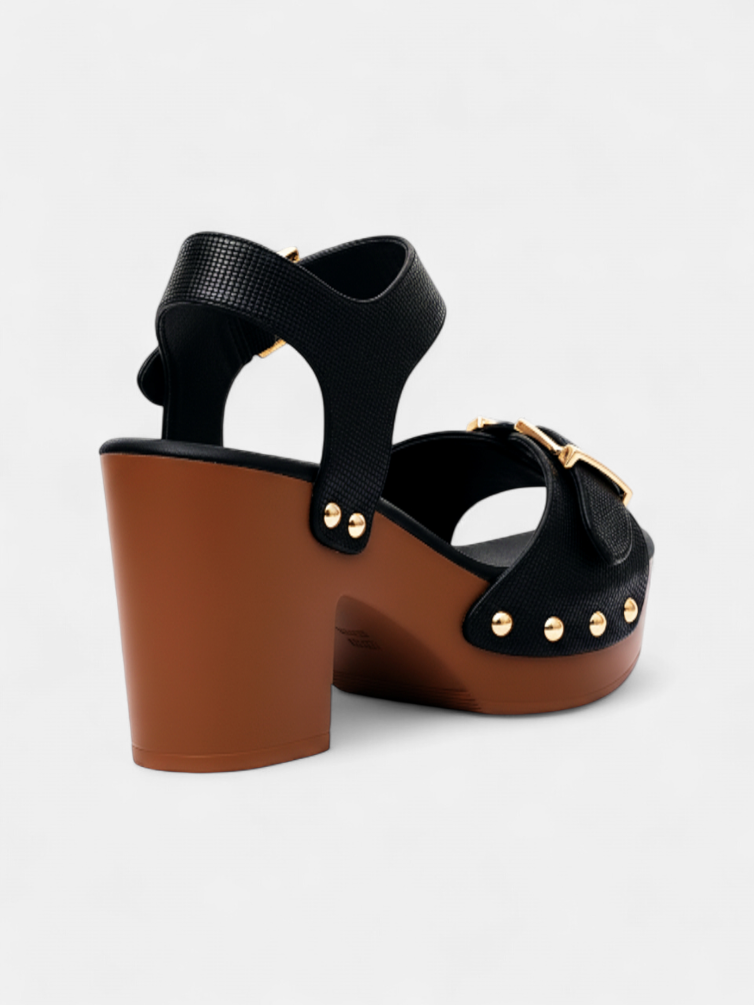 Sandália Plataforma Salto Bloco Tira Larga Fivela e Rebite