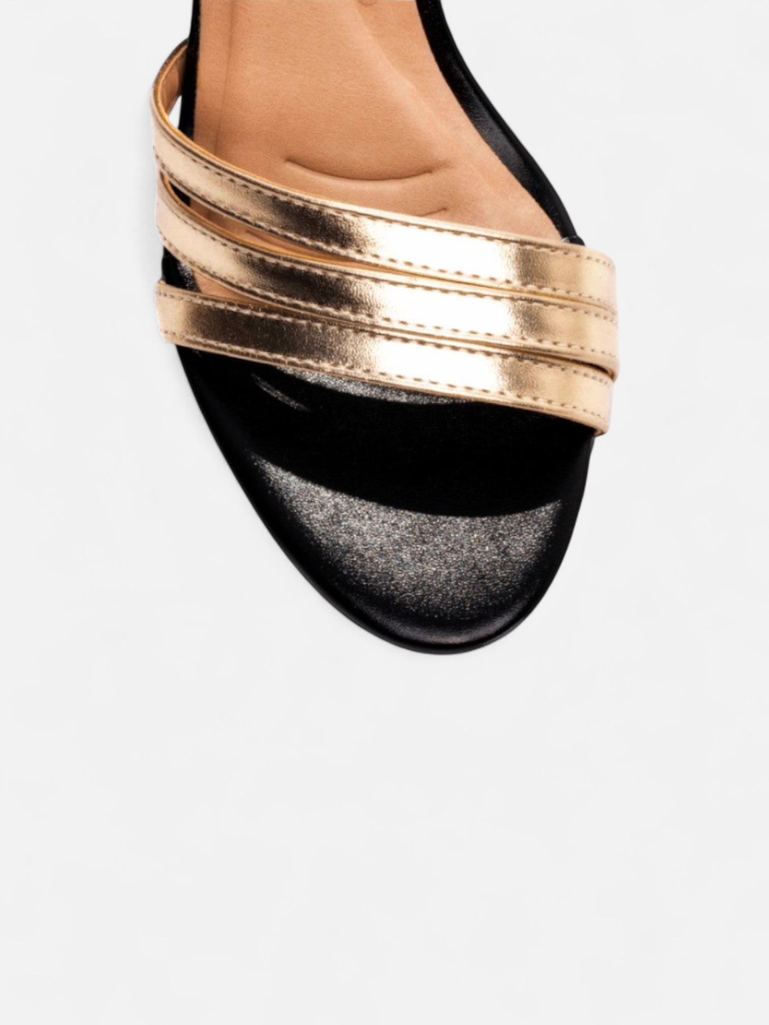 Sandália Salto Grosso Bloco Metalizado com Fivela Multicolorida Ajustável