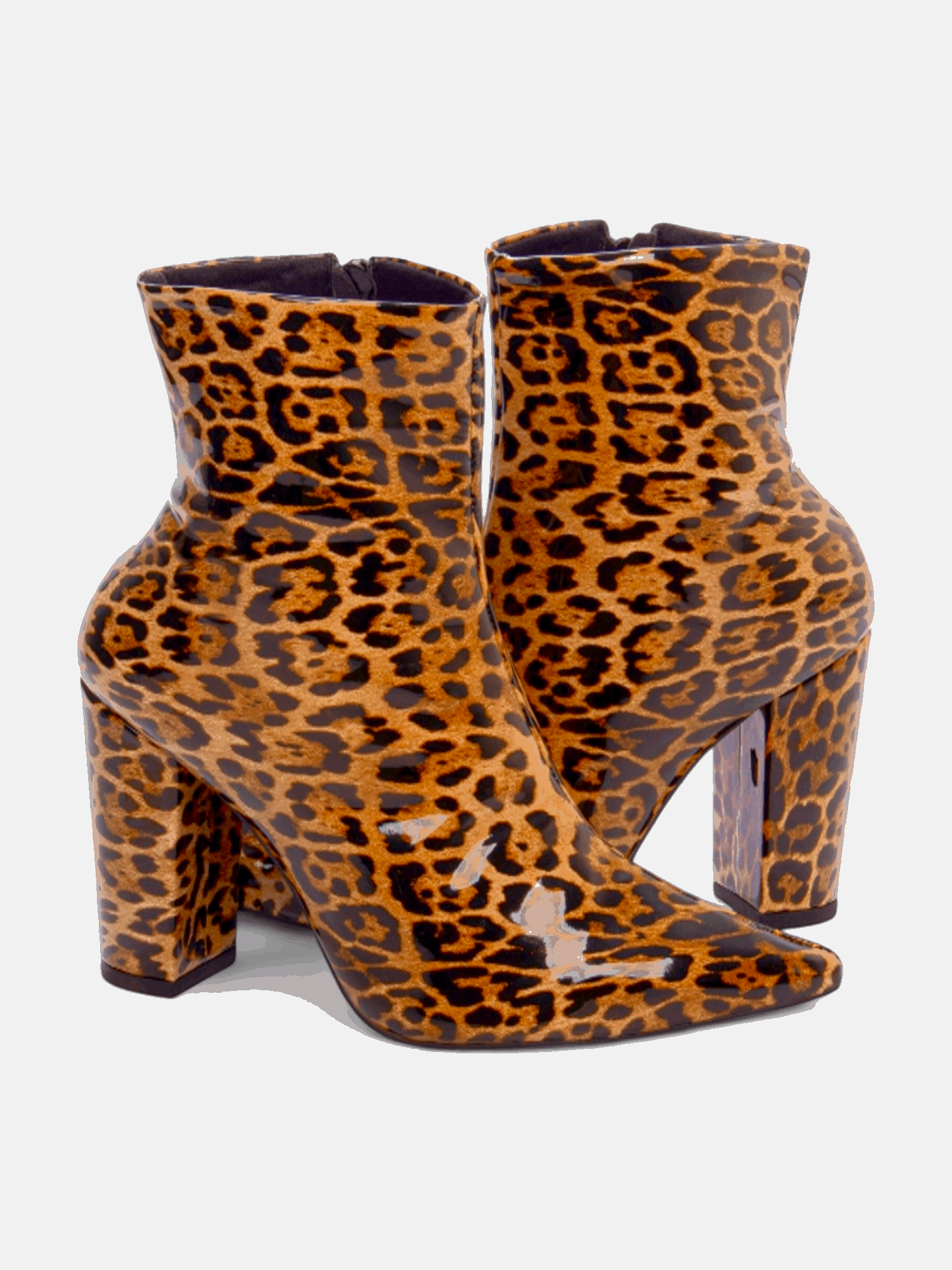 Bota Cano Curto Salto Grosso Bico Fino com Verniz Onça