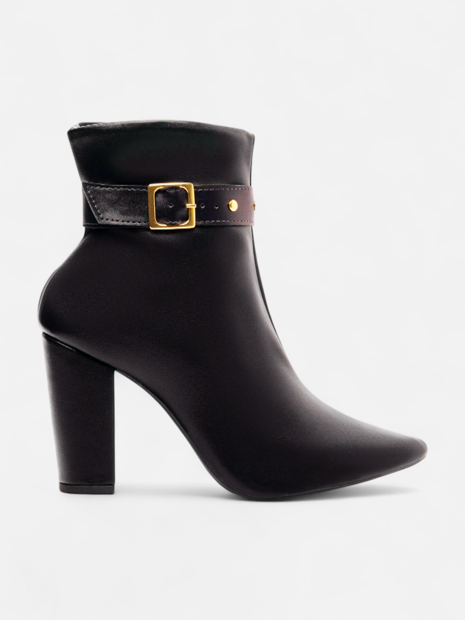 Bota Salto Alto Grosso Cano Curto com Fivela Dourada