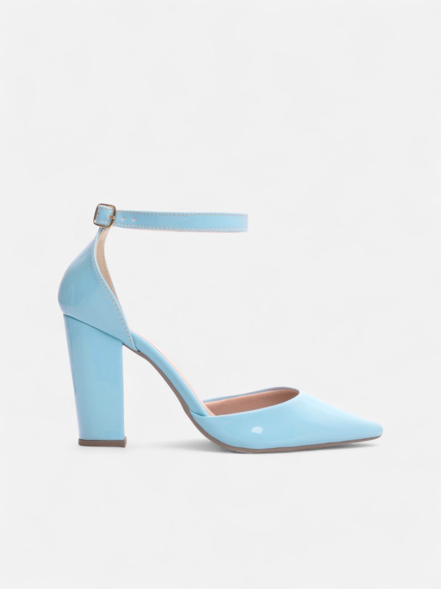 Scarpin Verniz Caramelo com Fivela Dourada