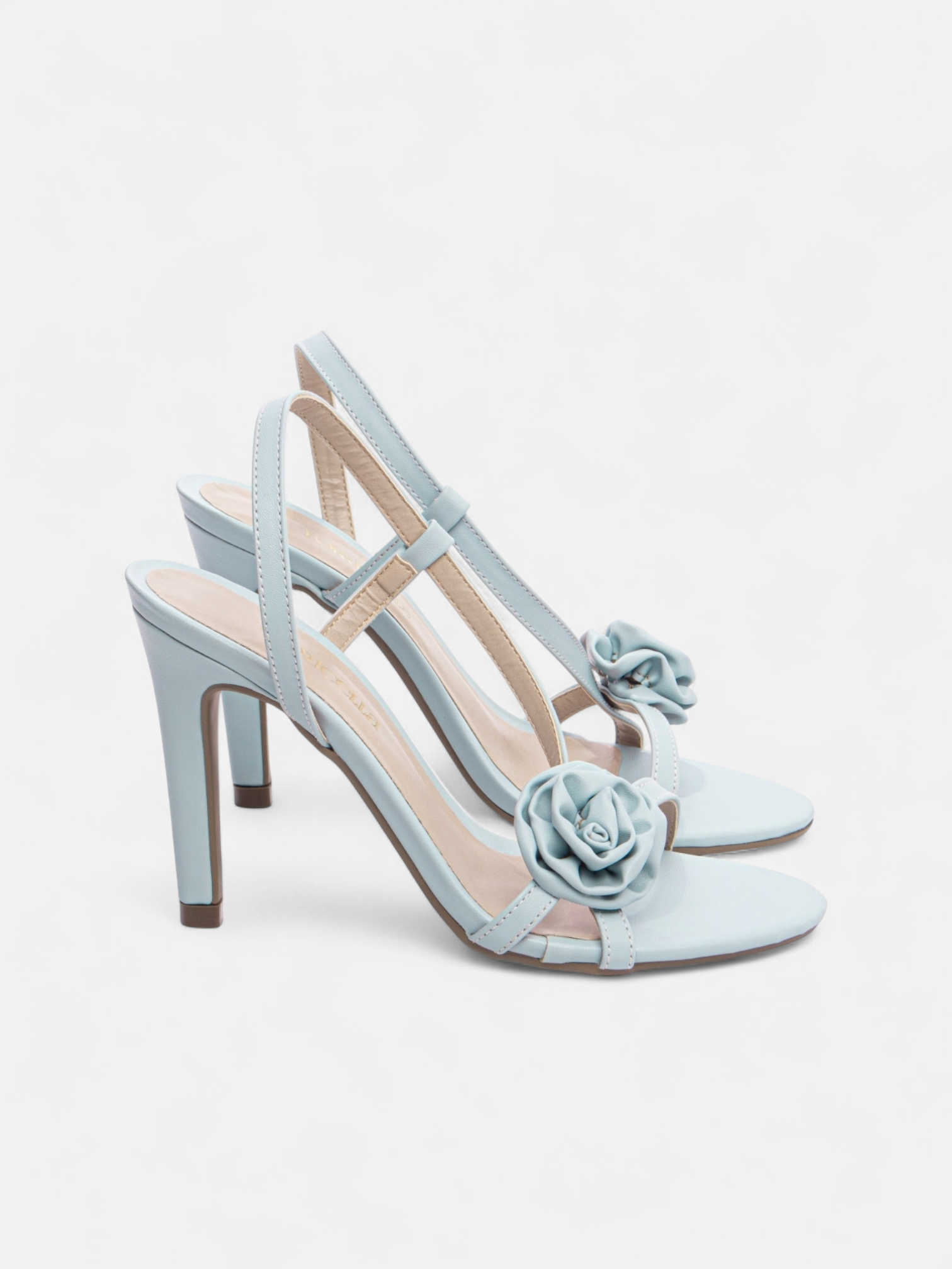 Sandália Salto Fino com Flor Aplicada em Napa Elegante