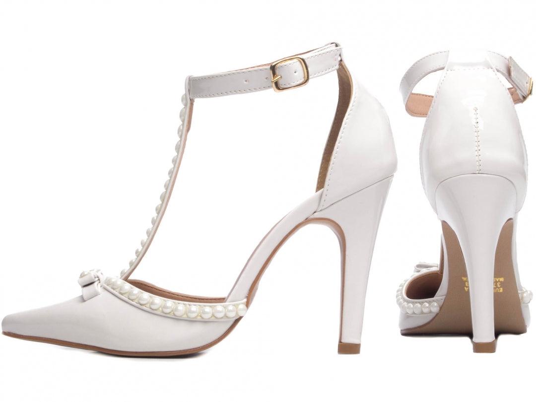 Scarpin Off White com Detalhe Perolado Calçados Femininos - #carminito#