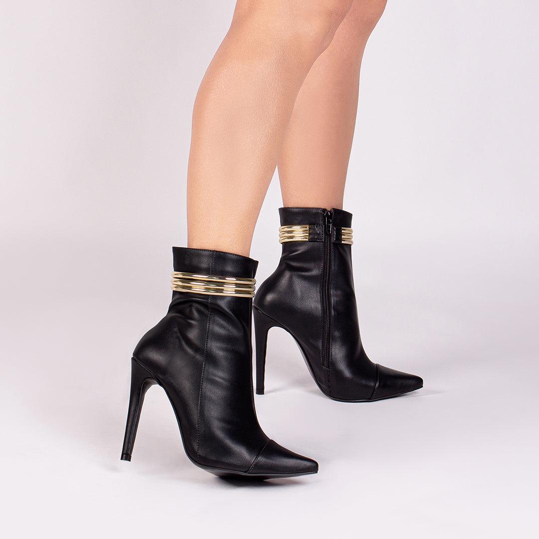 Bota Negra Bico Fino Salto 12 Cano Médio - #carminito#
