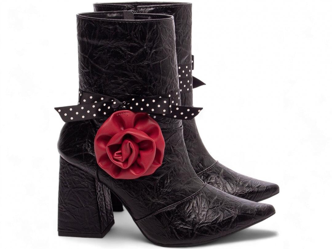 Bota Bico Fino Cano Médio Negra Salto Grosso - #carminito#