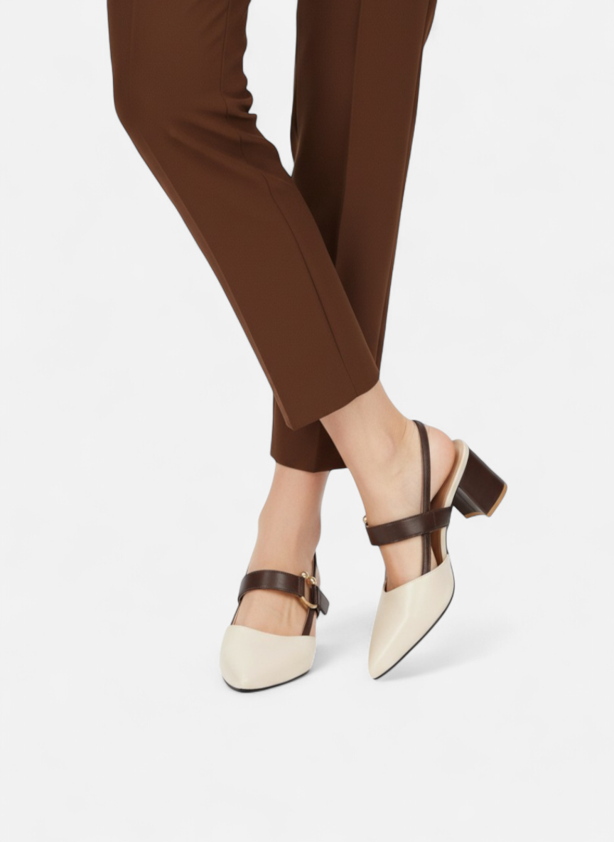 Scarpin Slingback Bico Fino Salto Bloco Tira Couro Metal