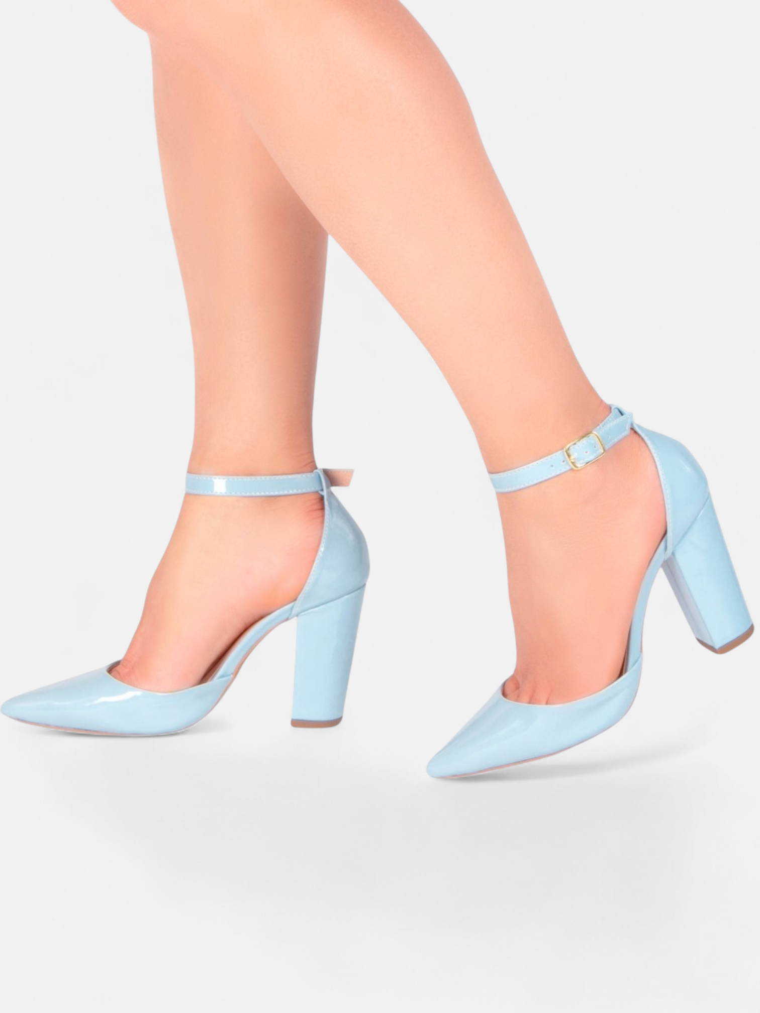 Scarpin Verniz Caramelo com Fivela Dourada