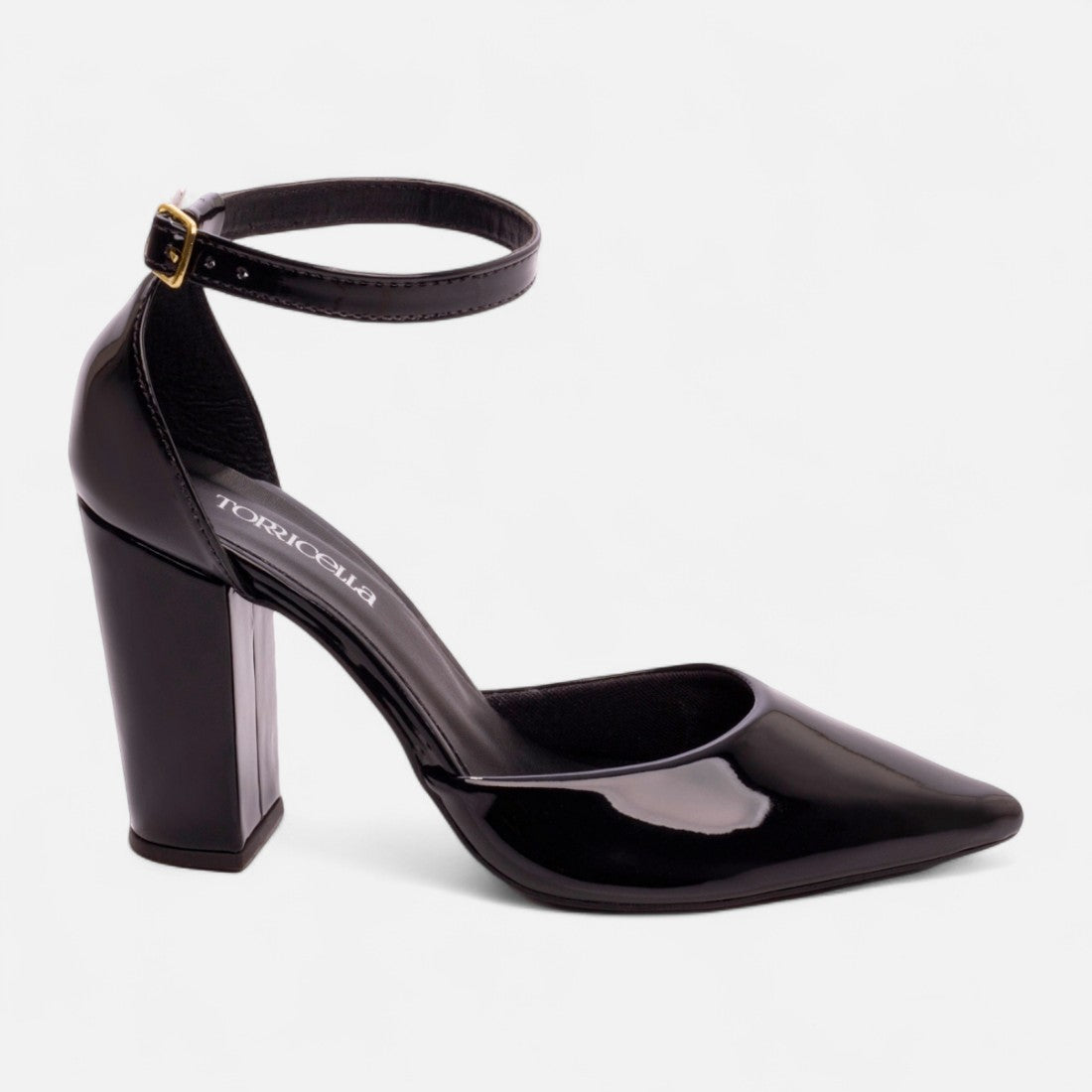 Scarpin Verniz Caramelo com Fivela Dourada