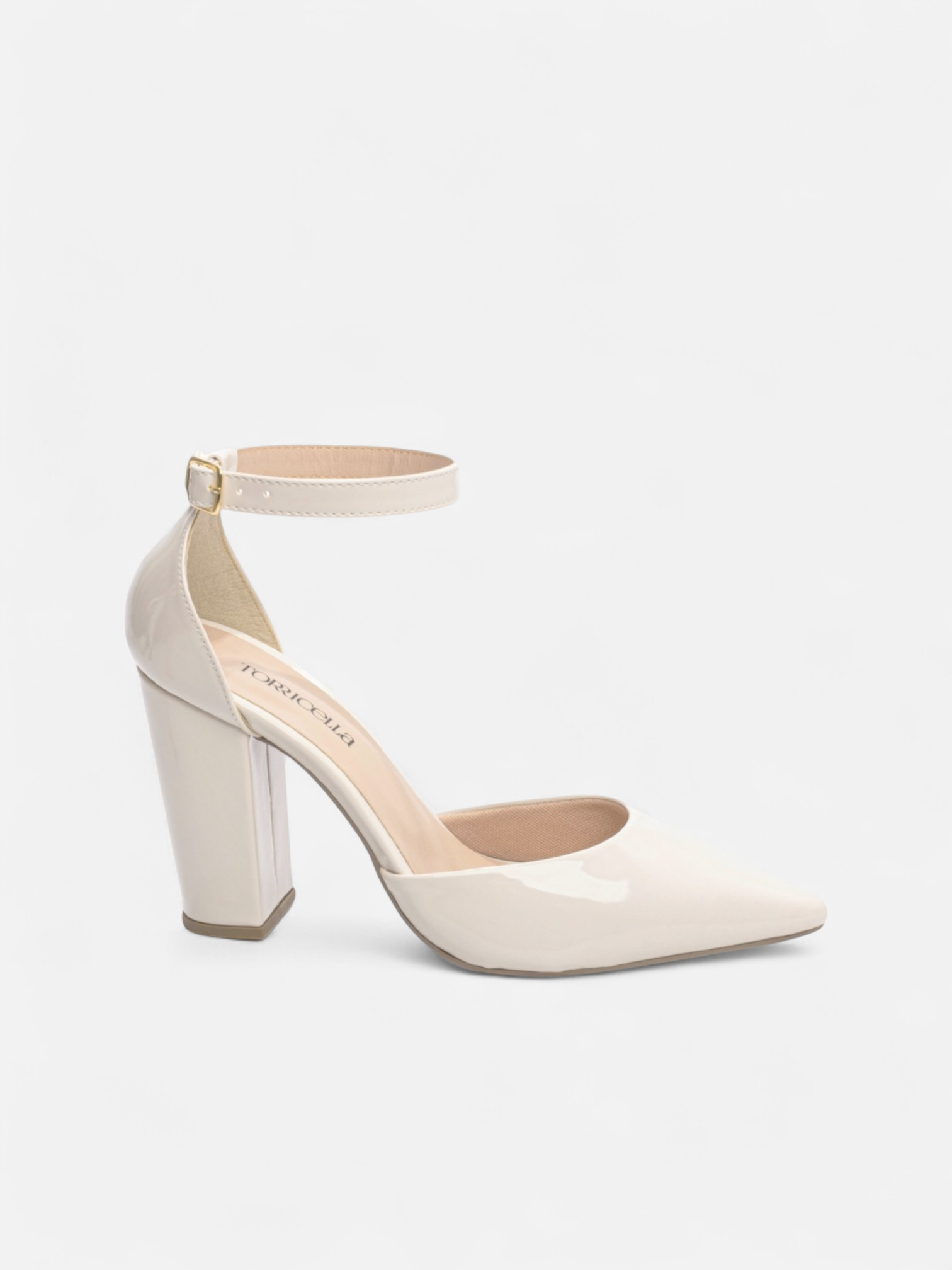 Scarpin Verniz Caramelo com Fivela Dourada