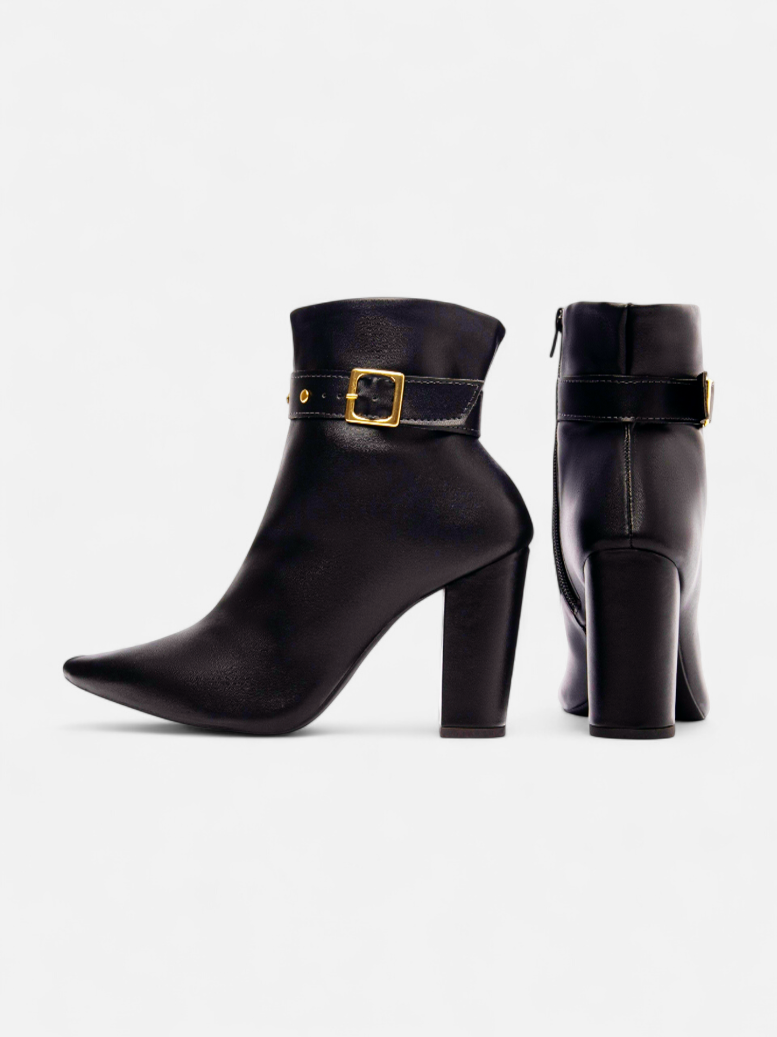 Bota Salto Alto Grosso Cano Curto com Fivela Dourada