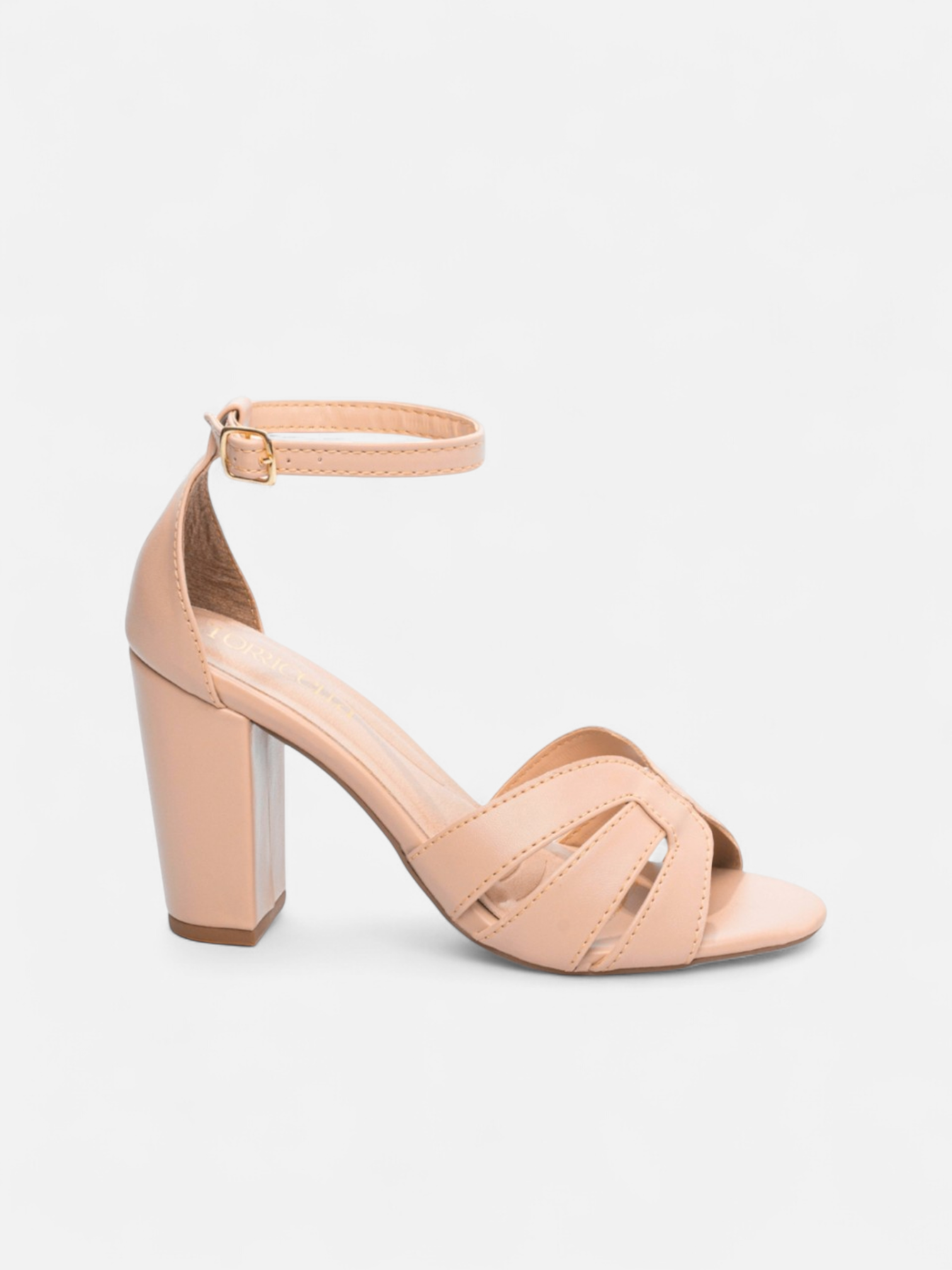 Sandália Salto Grosso com Tiras Cruzadas e Fivela Dourada