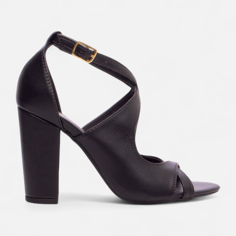 Sandália Napa Preto com Fivela Dourada