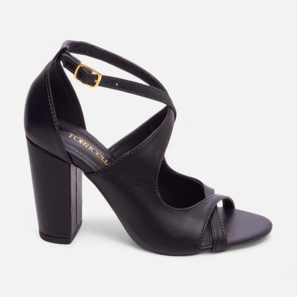 Sandália Napa Preto com Fivela Dourada
