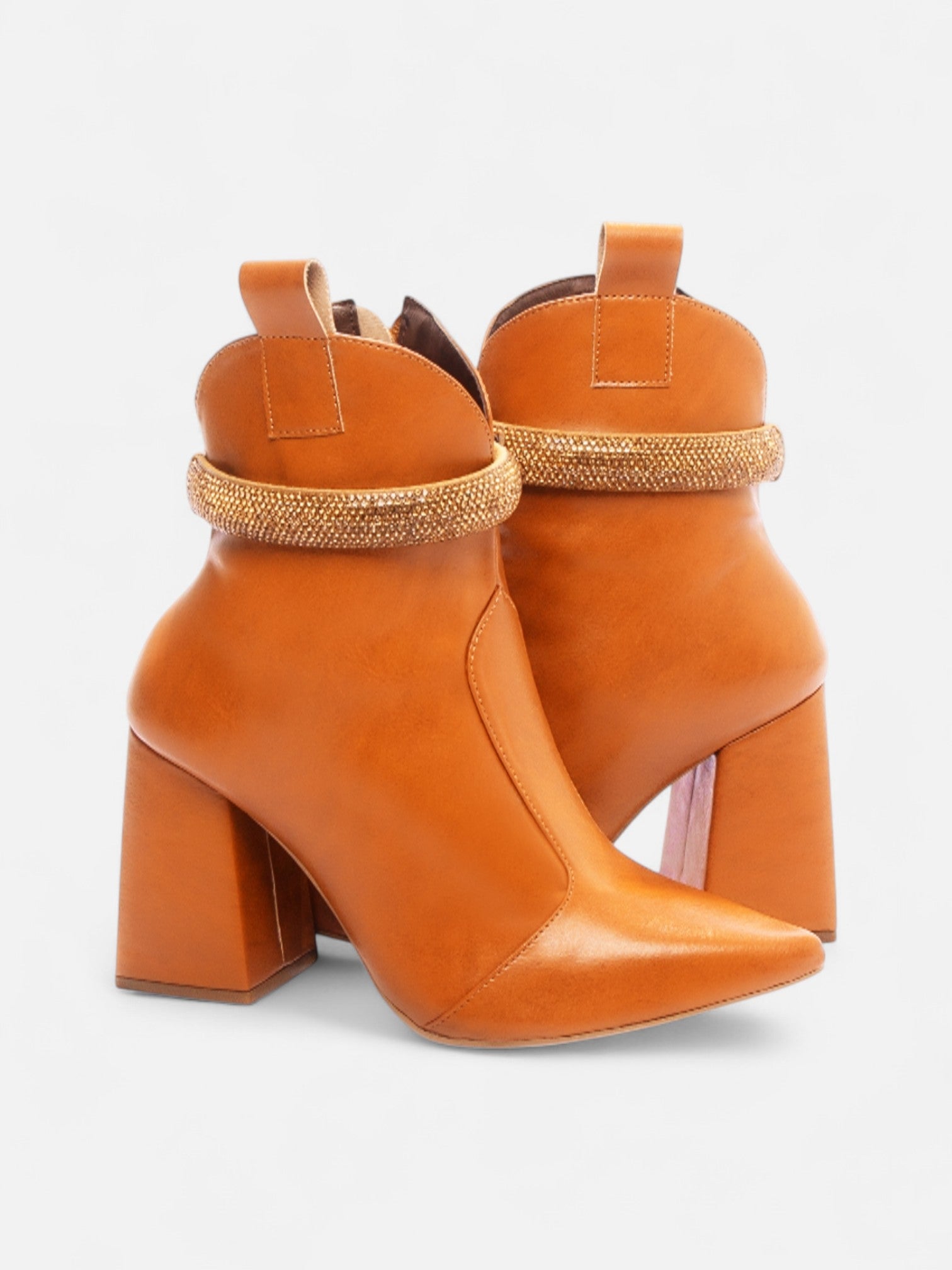 Bota Bico Fino Cano Médio Detalhe Strass
