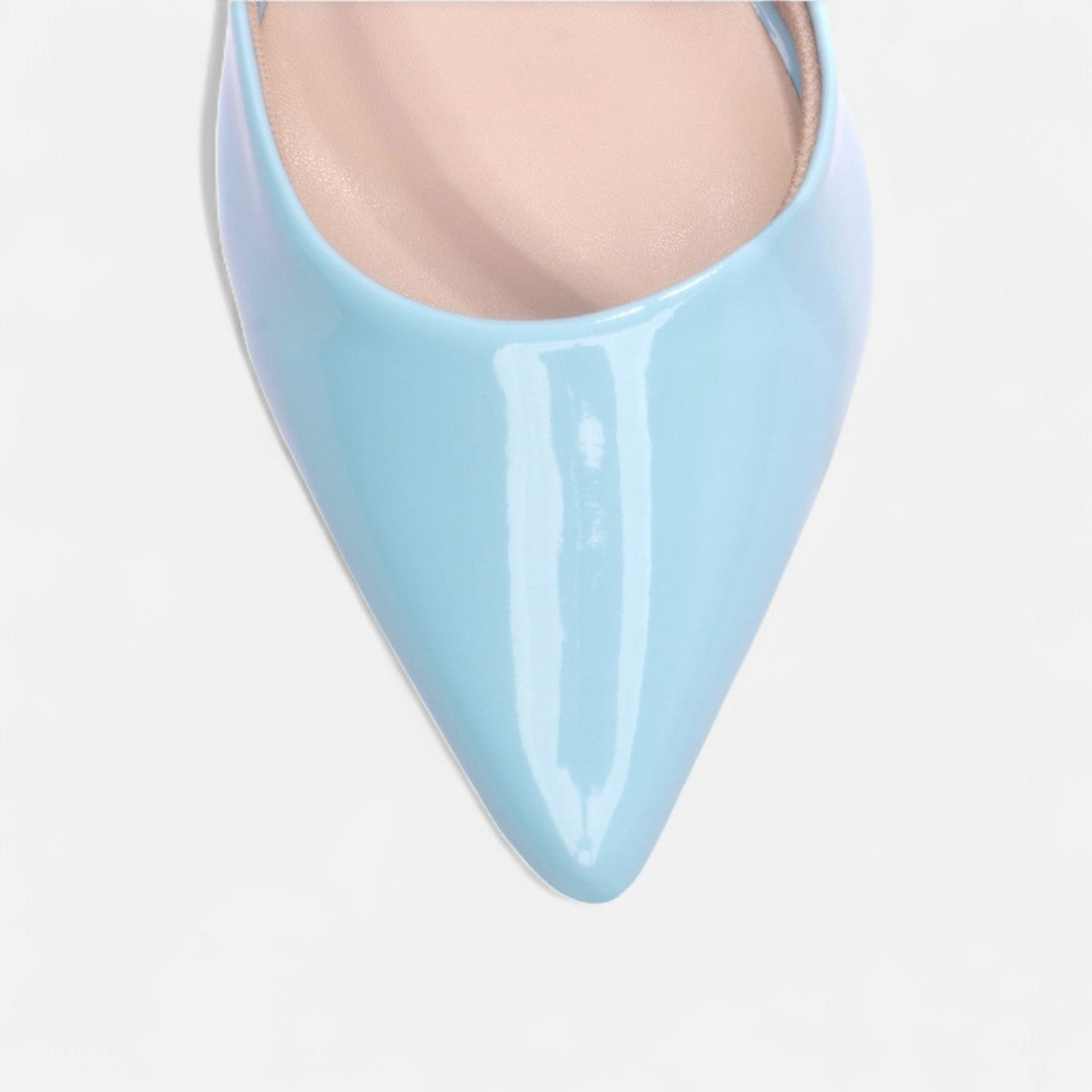 Scarpin Verniz Caramelo com Fivela Dourada