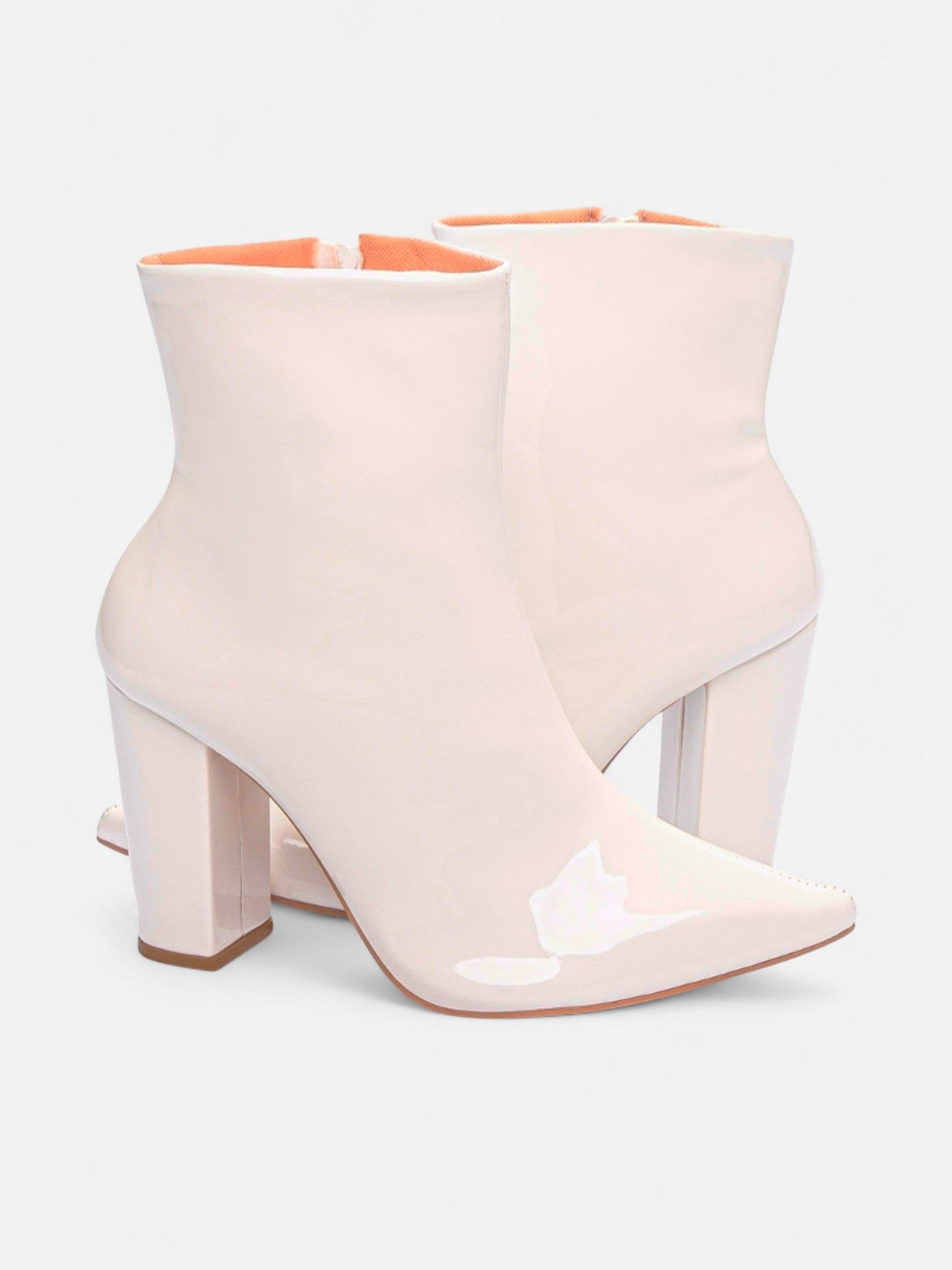 Bota Verniz Cano Curto Salto Bloco