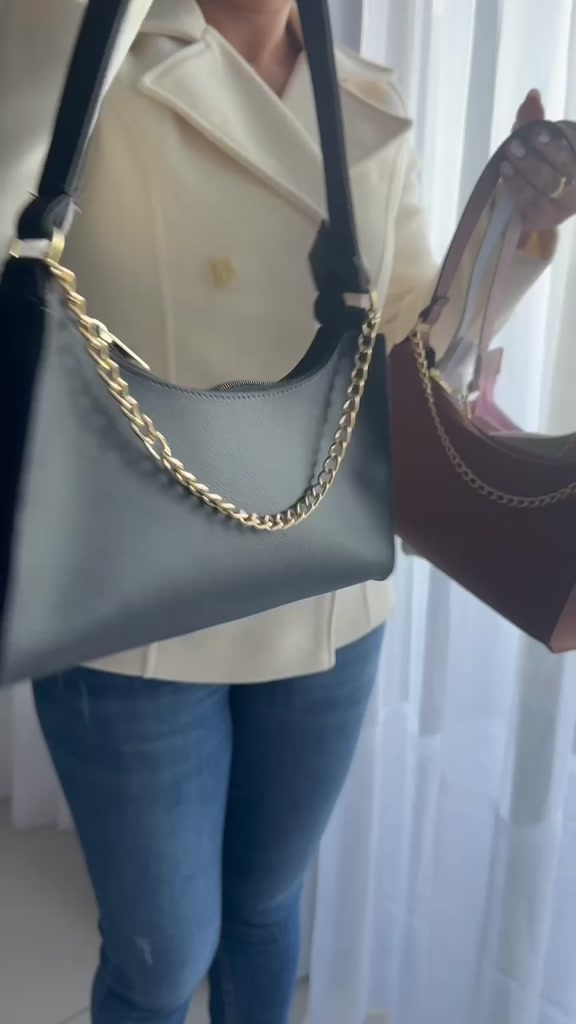 Bolsa Feminina Pequena Baguete Tiracolo De Ombro Corrente Dourada