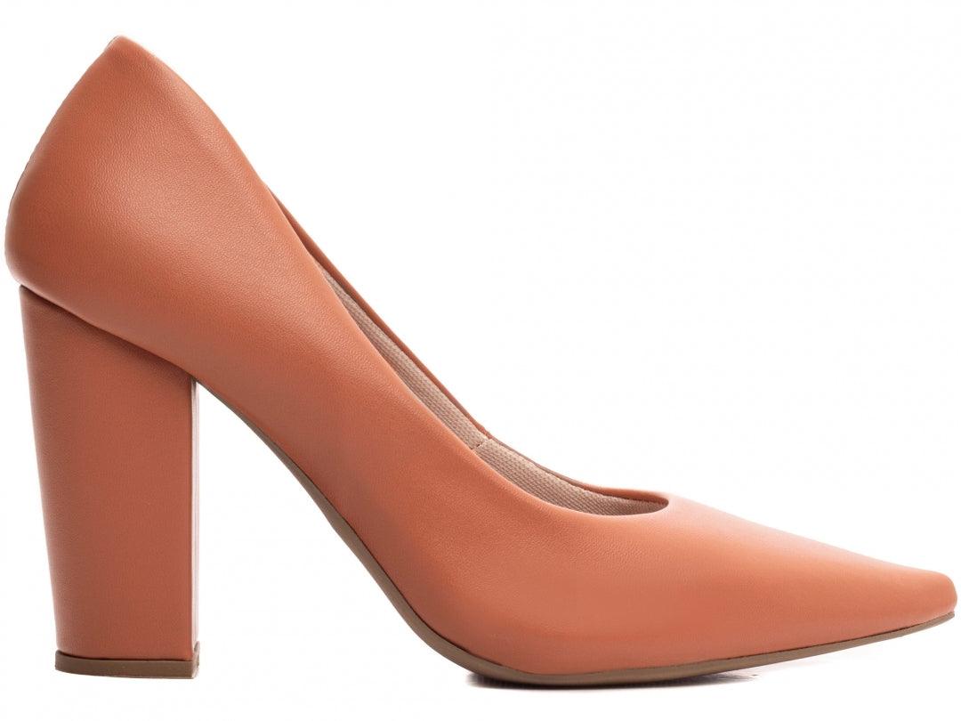 Scarpin Napa Caramelo Salto Grosso desconto de outono - carminito