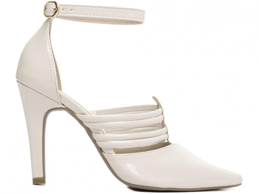 Scarpin Verniz Off White com Fivela Dourada e Tiras Elegantes - #carminito#