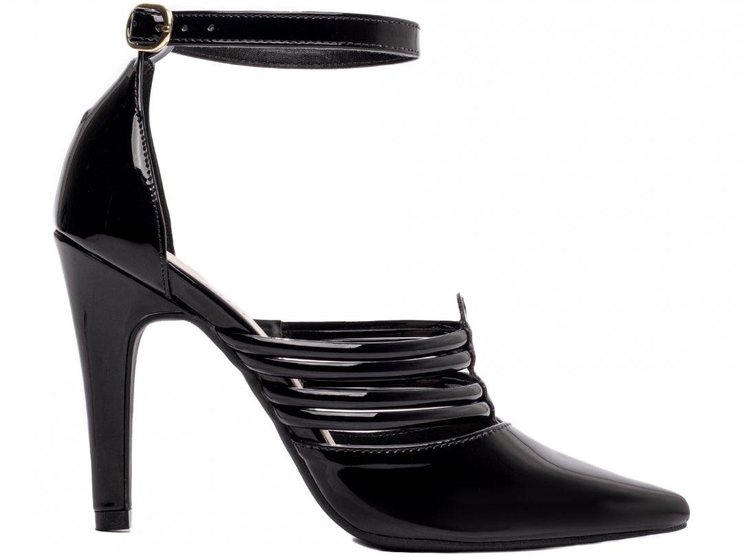 Scarpin Verniz Preto com Tiras e Fivela Dourada - #carminito#
