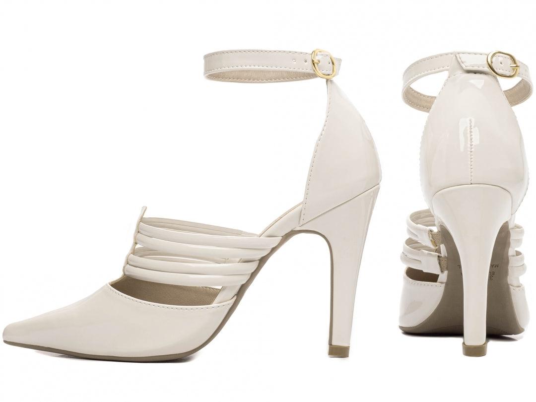 Scarpin Verniz Off White com Fivela Dourada e Tiras Elegantes - #carminito#